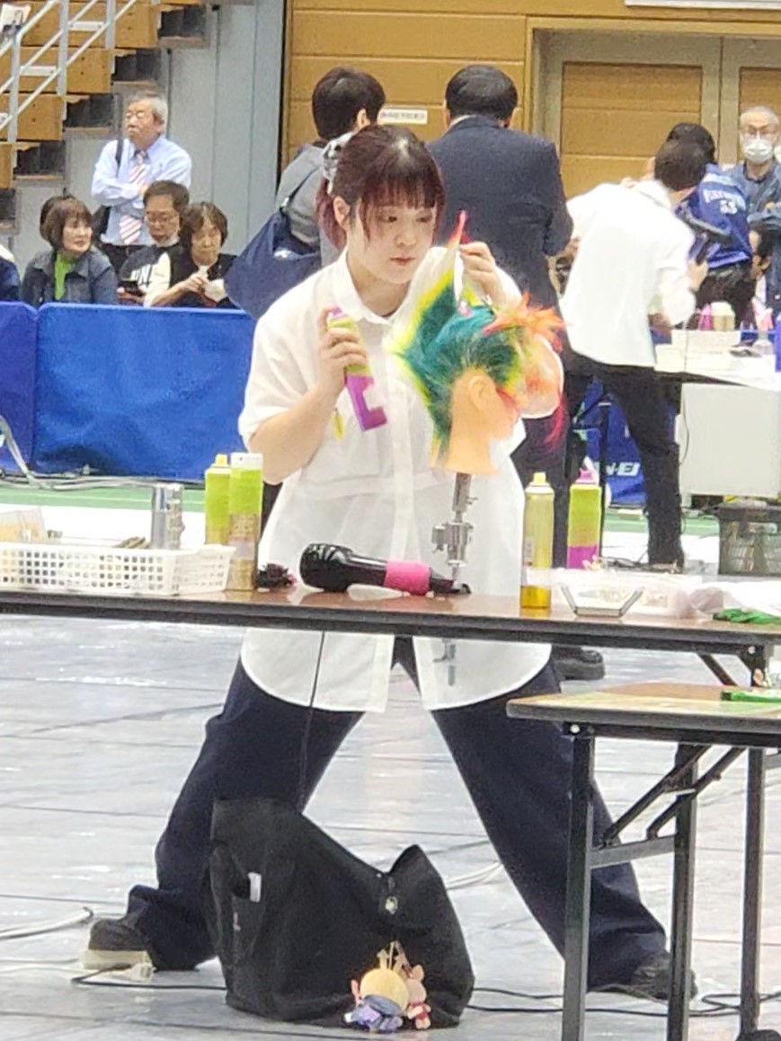 黒澤茉美 ヘアスタイルの部 優勝